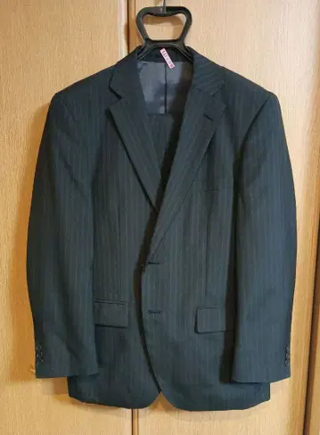 다크 그레이 비즈니스 정장 새상품급 94AB4