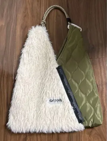 RISLEY x OUTDOOR 퍼 퀼트 핸들 백