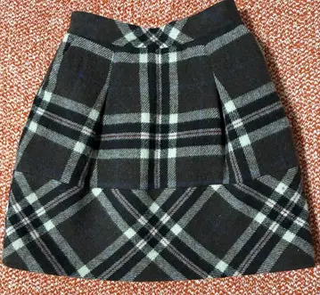 LOVELESS 미니 스커트 컨디션 최상 익명 배송