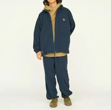 거의 미사용 25AW FreshService 플리스 세트