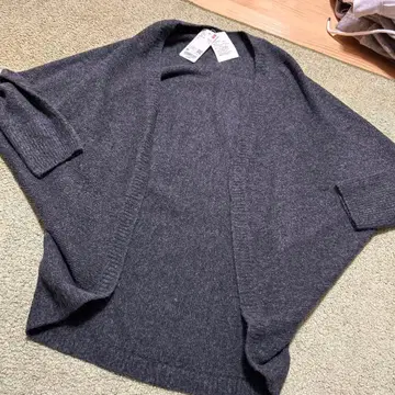 UNIQLO 다크 그레이 가디건 M 사이즈