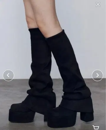 [ EMODA ] 새상품급 루즈 플레어 커버 핏 부츠 M 사이즈