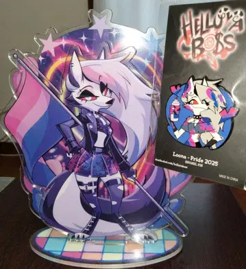 헬바보스 루나 아크릴 스탠드 & 핀 배지