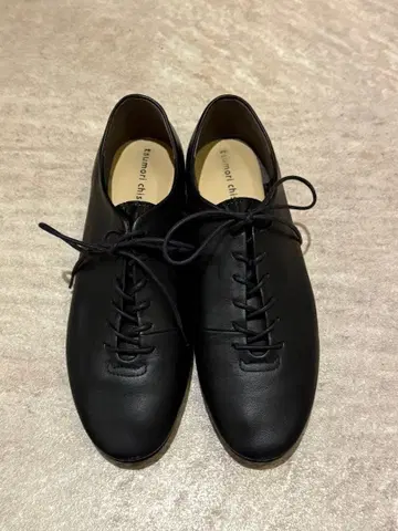 새상품급 츠모리치사토 천연 가죽 고양이 귀 레이스업 슈즈 블랙 24cm