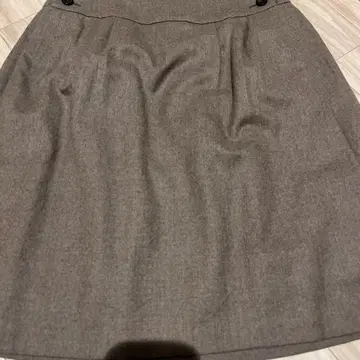 그레이 플레어 스커트 무릎 기장