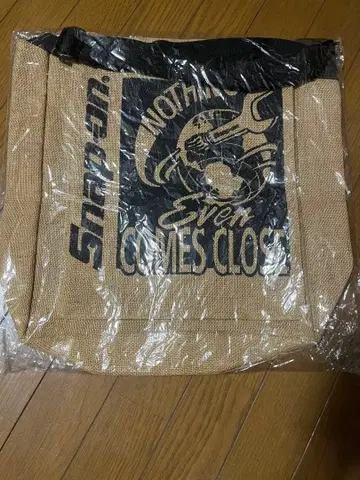 Snap-on 토트백 베이지/블랙