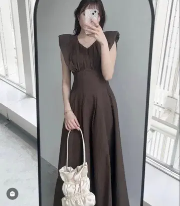 코코딜 슬리브리스 원피스