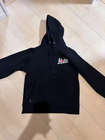 [ 새상품급 & 완판템 ] MOBB 모브 백 프린트 블랙 후드티