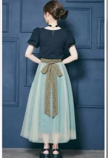 시마무라 치하루 L 스커트 대관식 겨울왕국 안나 택 포함 새상품