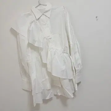 아파트바이 새시 달린 프릴 튜닉