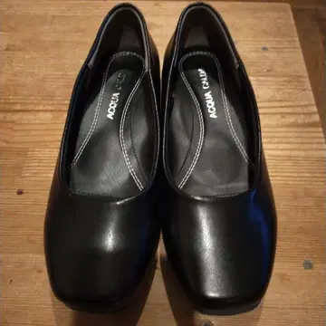 거의 새상품! AQUA CALDA 니센 블랙 플랫슈즈