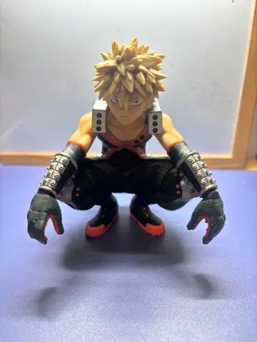 바쿠고 카츠키 피규어 가격 인하 가능