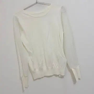 내추럴 뷰티 베이직 튤 플리츠 슬리브 니트