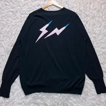 썬더볼트 프로젝트 블랙 긴팔 얇은 소재 니트 스웨터 뮤우 XL