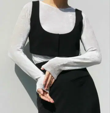 aere scooped neck bustier