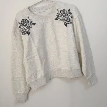 퍼스트 핸드 오가닉 코튼 로즈 자수 맨투맨