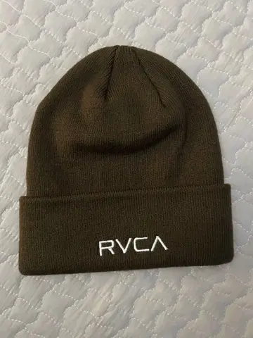 RVCA 브라운 니트 모자 2022 가을/겨울 모델
