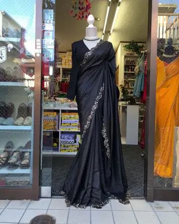 블랙 자수 샐리