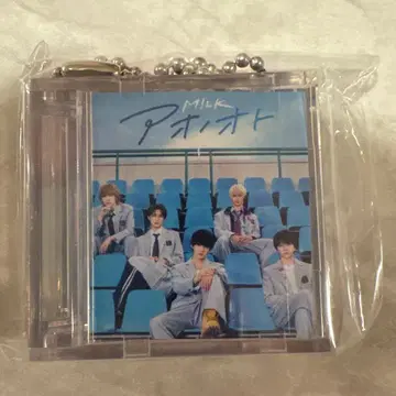 M!LK POPUP 캡슐 토이 미니 재킷 키링