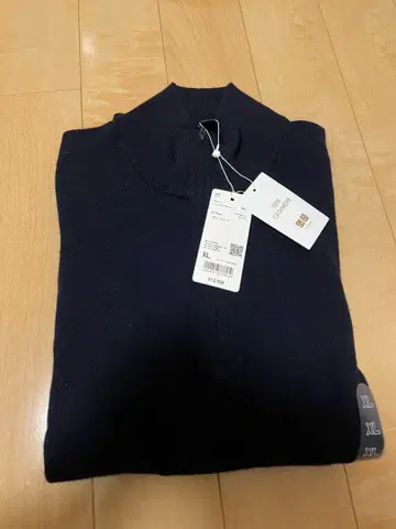 미사용 새상품 2025년 유니클로 캐시미어 하프 지퍼 스웨터 XL 네이비
