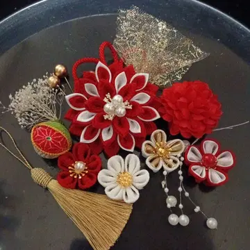 츠마미자이쿠 머리 장식 레드 성인식 결혼식 졸업식