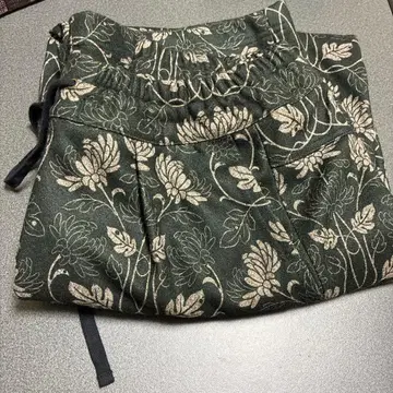 gakkin 먹소국 팬츠 L