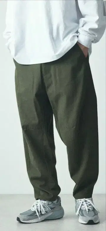 Freak's store 와이드 실루엣 커브 팬츠 테이퍼드 실루엣