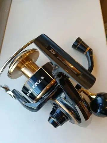 DAIWA SALTIGA 18000-P 스피닝 릴