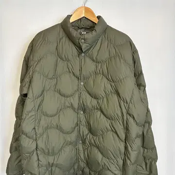 [UNIQLO ULTRA LIGHT DOWN] 올리브색 다운 자켓