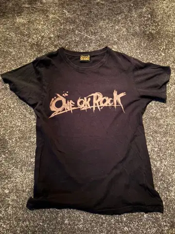 ONE OK ROCK 블랙T셔츠