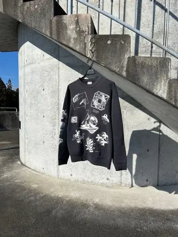 90s M.C. 에셔 맨투맨