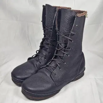 KOOS 코스 레이스업 부츠 가죽 크레이프솔 차콜