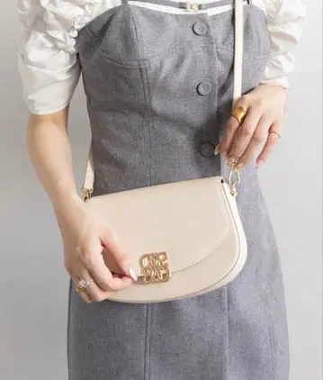 [택 포함 새상품] RANDA 2WAY 라운드 백 아이보리