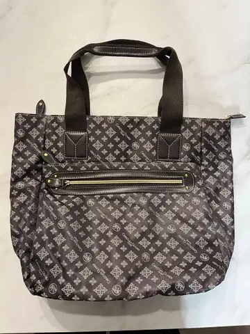 크리스찬 올리버 핸드백 새상품급! 다크 브라운 계열