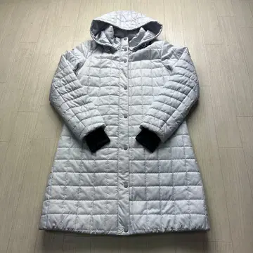 DANSKIN 댄스킨 충전솜 다운 코트 사이즈 M 화이트 계열