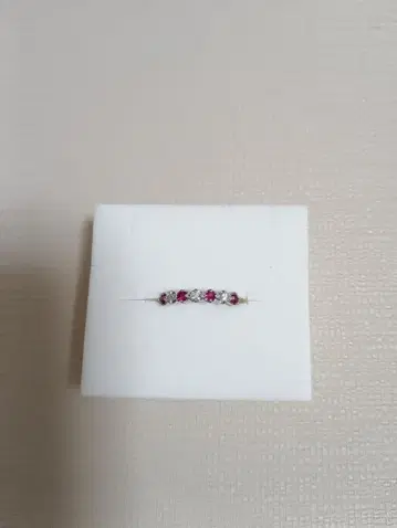 핑키링 반지 5호 다이아몬드 루비 플라티나 미사용 새상품