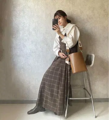 KBF BIG 플리츠 오버롤 스커트