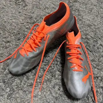 PUMA ULTRA 축구화 실버/오렌지
