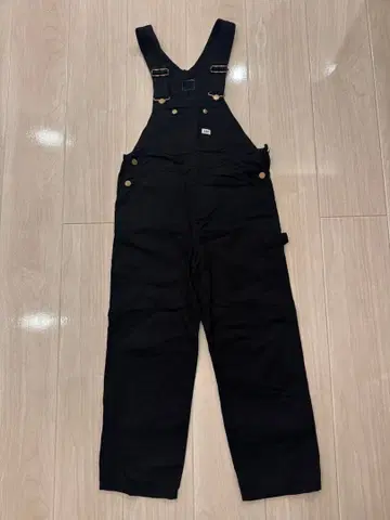 작은 키를 위한 깔끔한 블랙 살로펫