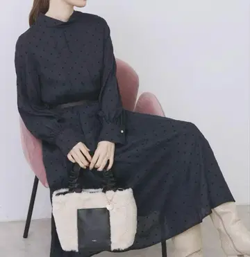 index 도트 디자인 턱 원피스