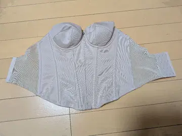 스트랩리스 베이지 브라이덜 이너 B70