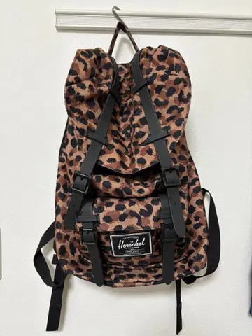 Herschel 레오파드 백팩 ROSEBUD