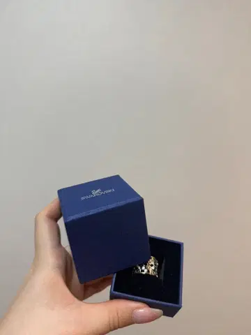 SWAROVSKI 반지