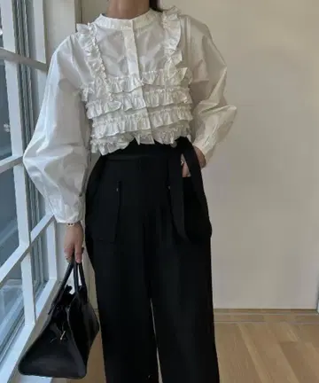 WILLFULLY 프릴 뷔스티에 레이어드 라이크 셔츠