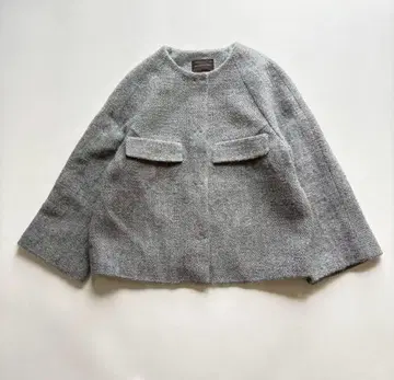 투모로우랜드 컬렉션 25 모델 로빙 옥스 A라인 자켓