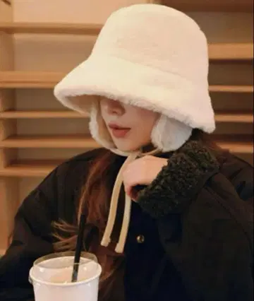 귀 머플러 모자 아이보리