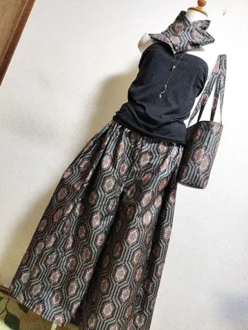 1850 기모노 리메이크 오시마 명주 가우초 팬츠 & 숄더 백 + 스톨