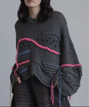 VACANCY 랜덤 배색 핸드 스티치 오버 니트