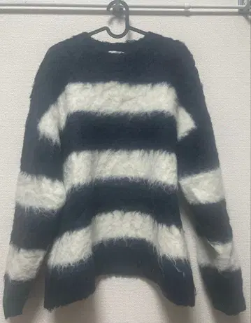 ONCILY 스트라이프 니트 스웨터 L 사이즈