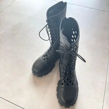 레이스업 시스루 짜임 메쉬 부츠 23.5 블랙